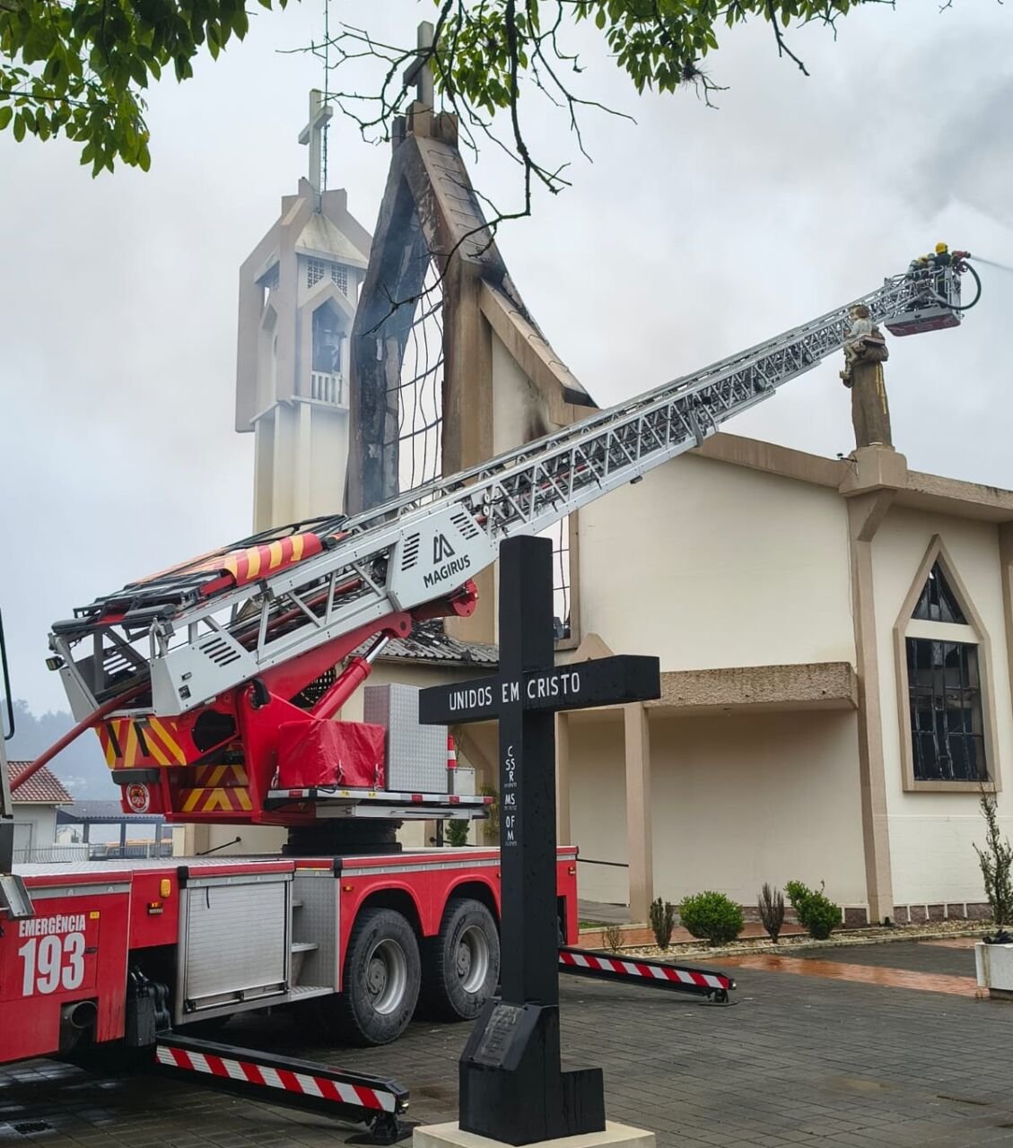 incêndio em igreja de Santa Catarina