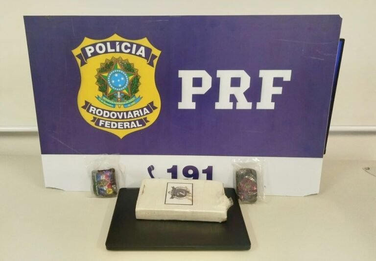 PRF prende jovem com cocaína e haxixe presos ao corpo na BR-101, em Tubarão