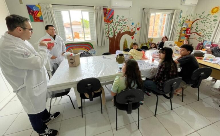 saúde bucal em Capivari de Baixo